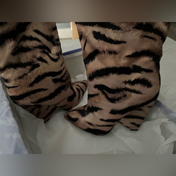 Liliana Los Angeles - Picture 5 of 5